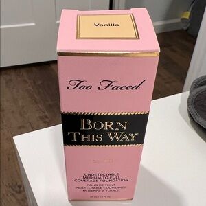Too Faced Born This Way Foundation - Vanilla